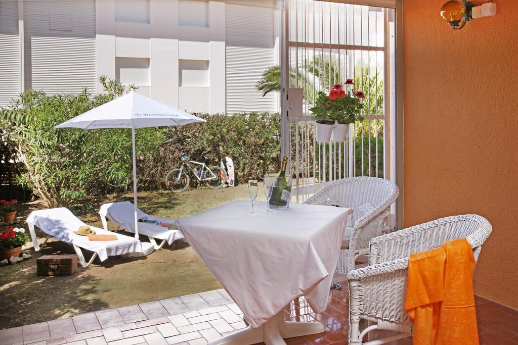 Casa Adosada En Platja De Pals By Apartaments Golf Extérieur photo